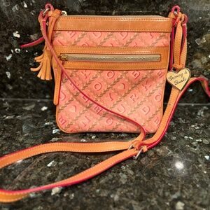 DOONEY & BOURKE CROSS BODY